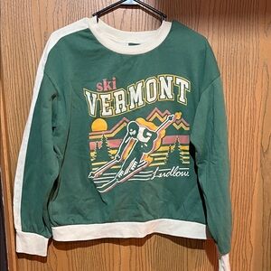 IML vintage style, ski Vermont crewneck